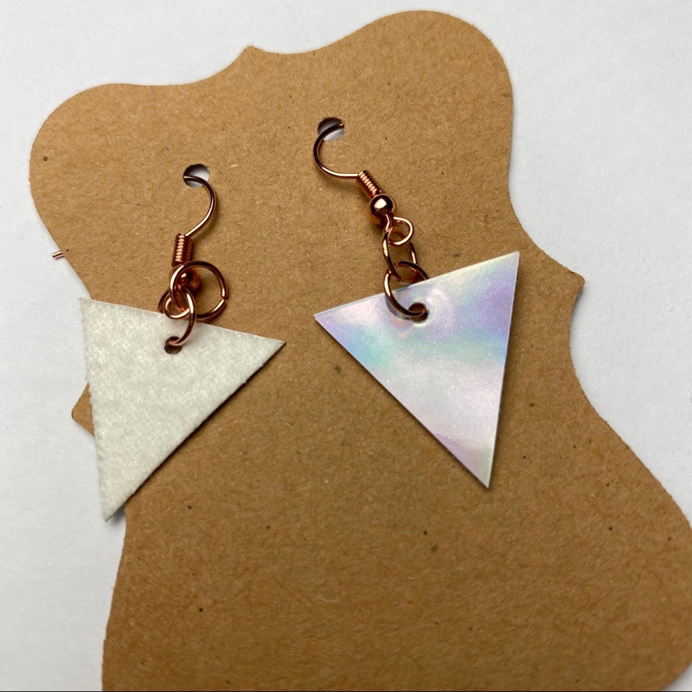 Faux Leather Holographic Triangle Earrings - Picture 4 of 6